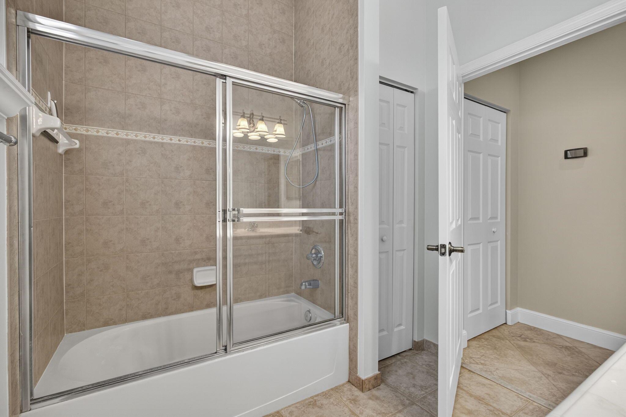 129 Via Bosque Jupiter, FL 33458