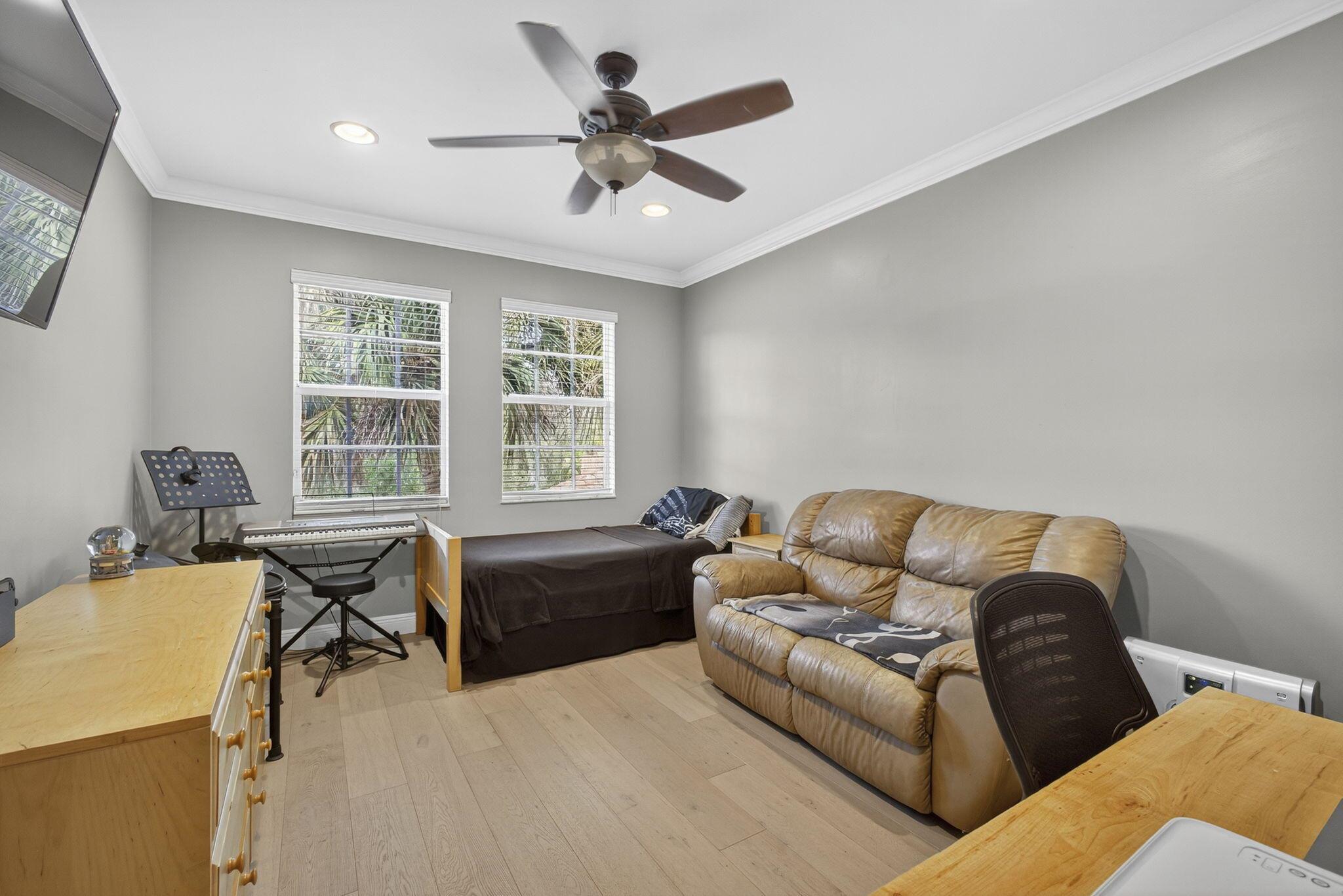 129 Via Bosque Jupiter, FL 33458