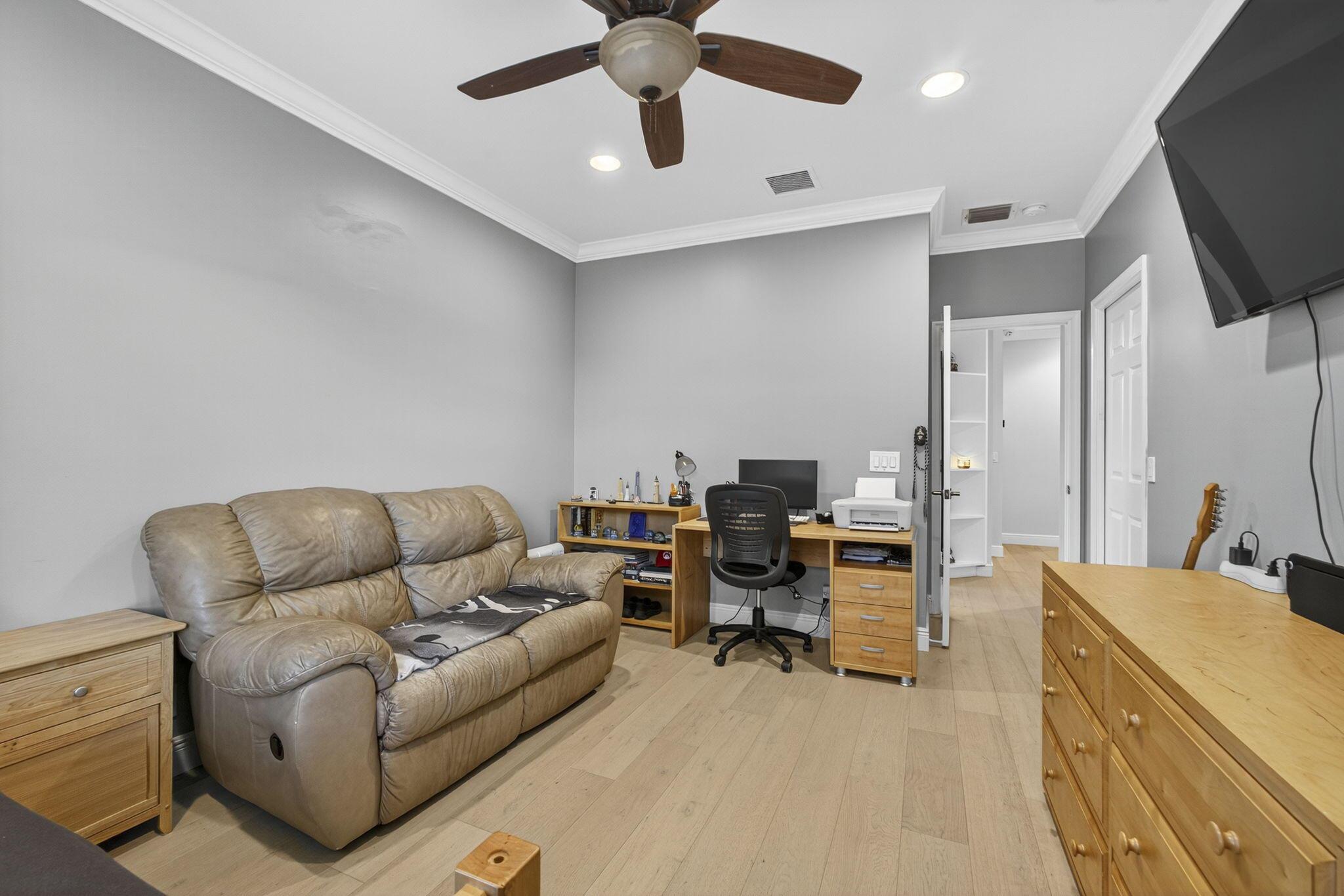 129 Via Bosque Jupiter, FL 33458