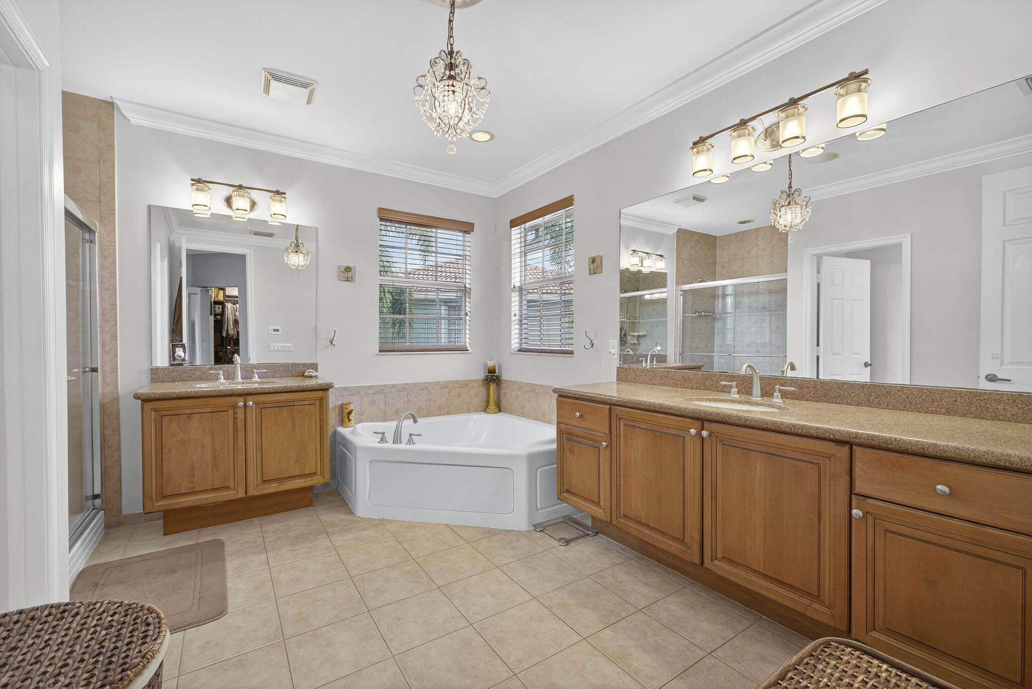 129 Via Bosque Jupiter, FL 33458