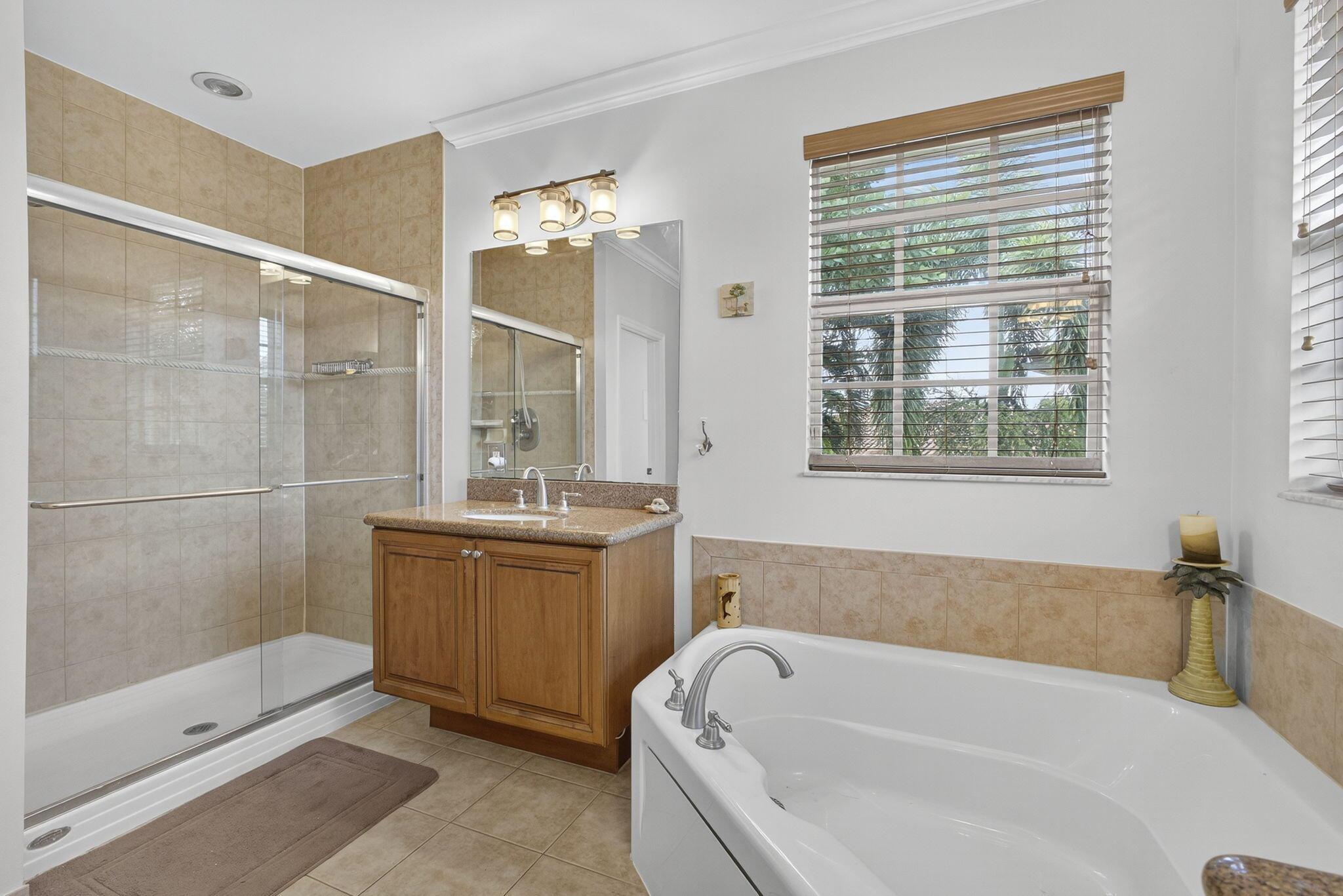 129 Via Bosque Jupiter, FL 33458