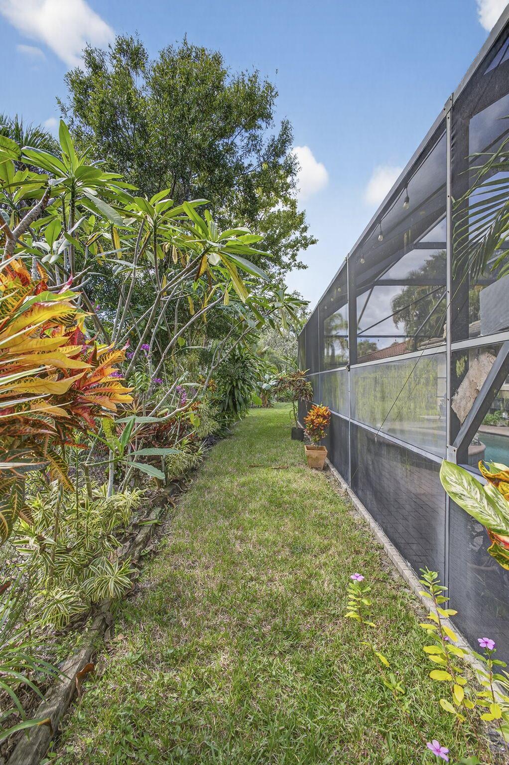 129 Via Bosque Jupiter, FL 33458