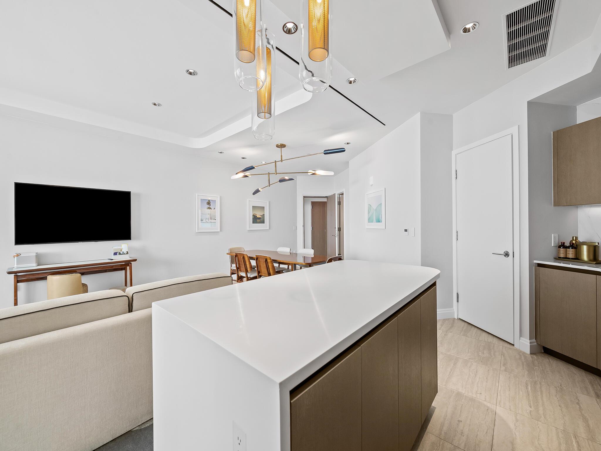 525 N Fort Lauderdale Bch Blvd #1505 Fort Lauderdale, FL 33304