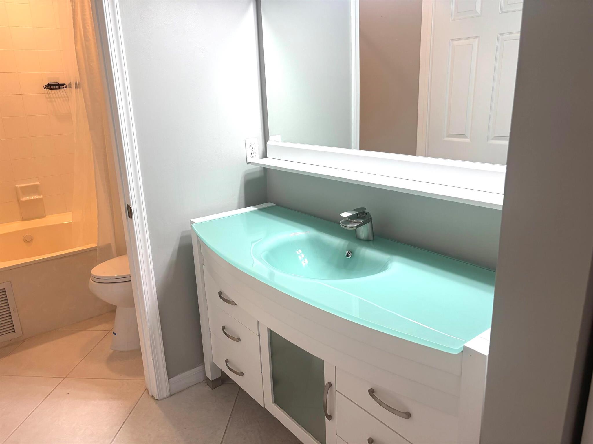 15864 SW 10th St Pembroke Pines, FL 33027