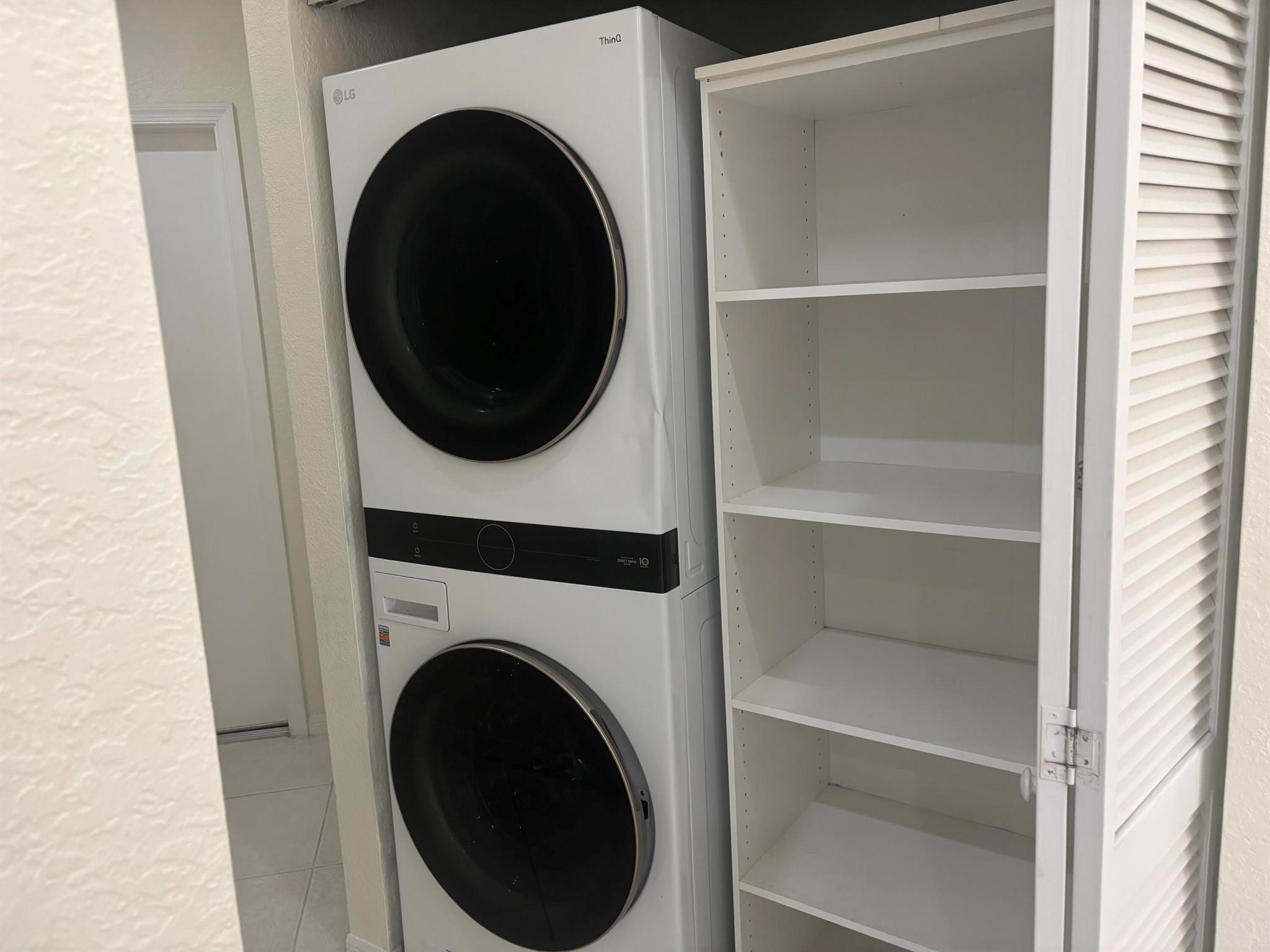 15864 SW 10th St Pembroke Pines, FL 33027