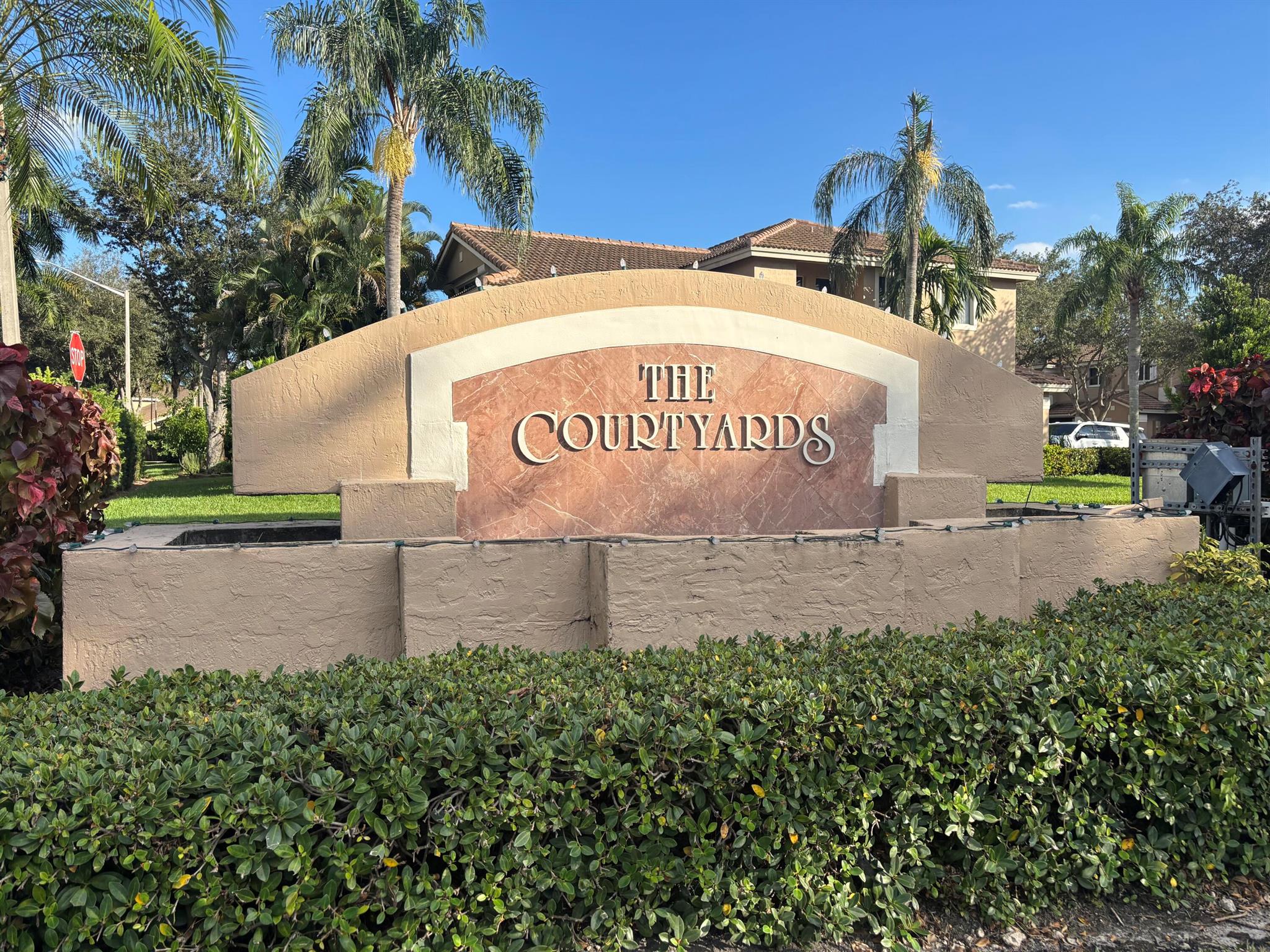 15864 SW 10th St Pembroke Pines, FL 33027