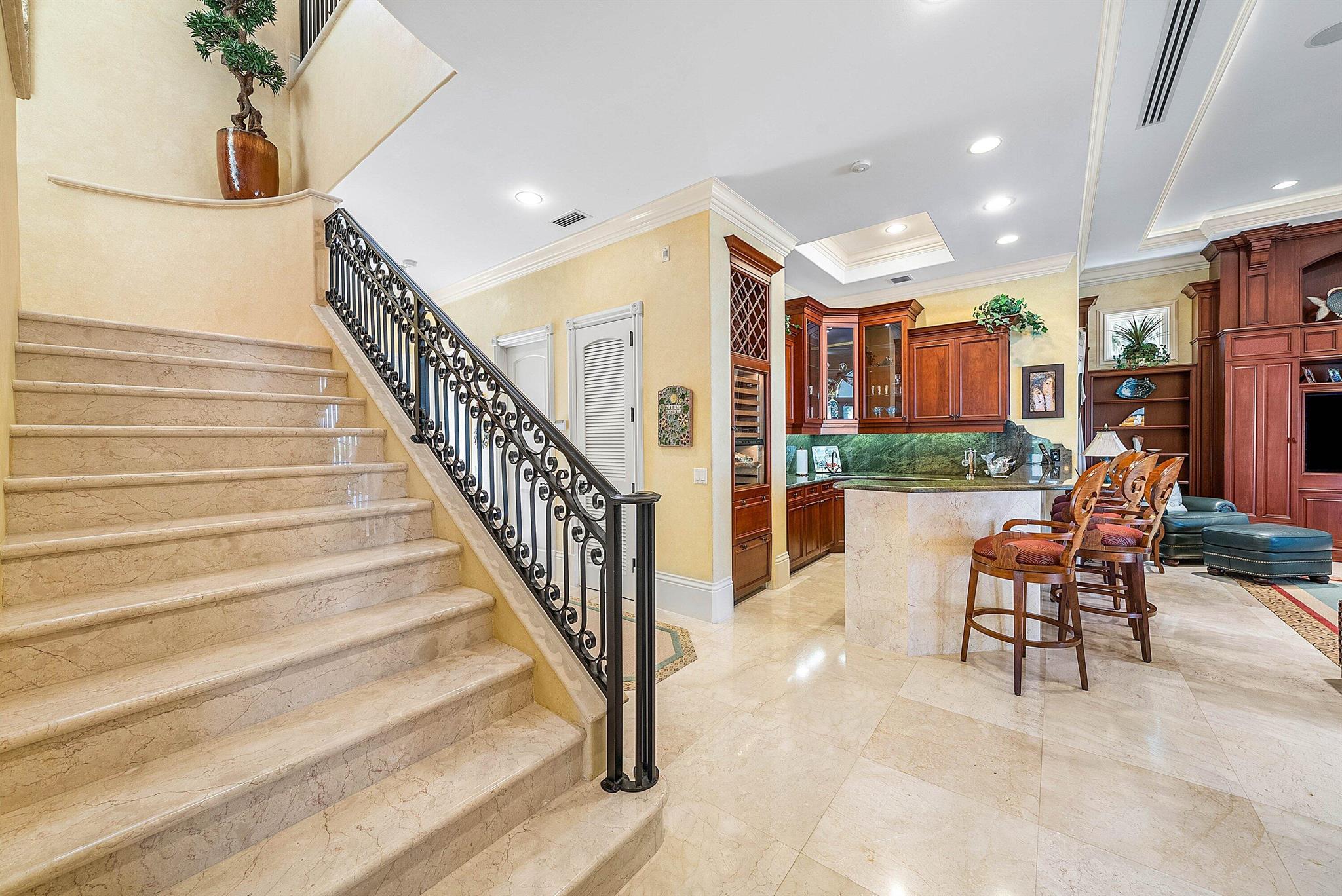 6381 SE Harbor Cir Stuart, FL 34996