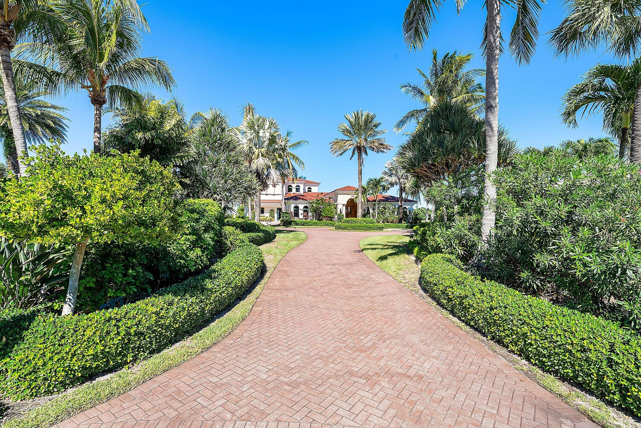 6381 SE Harbor Cir Stuart, FL 34996