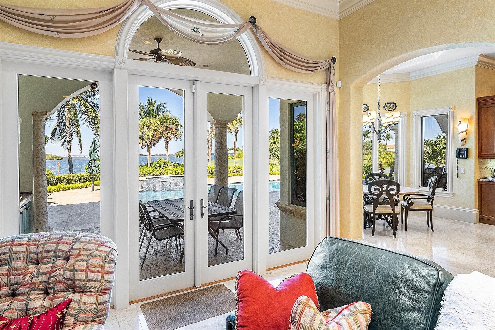 6381 SE Harbor Cir Stuart, FL 34996