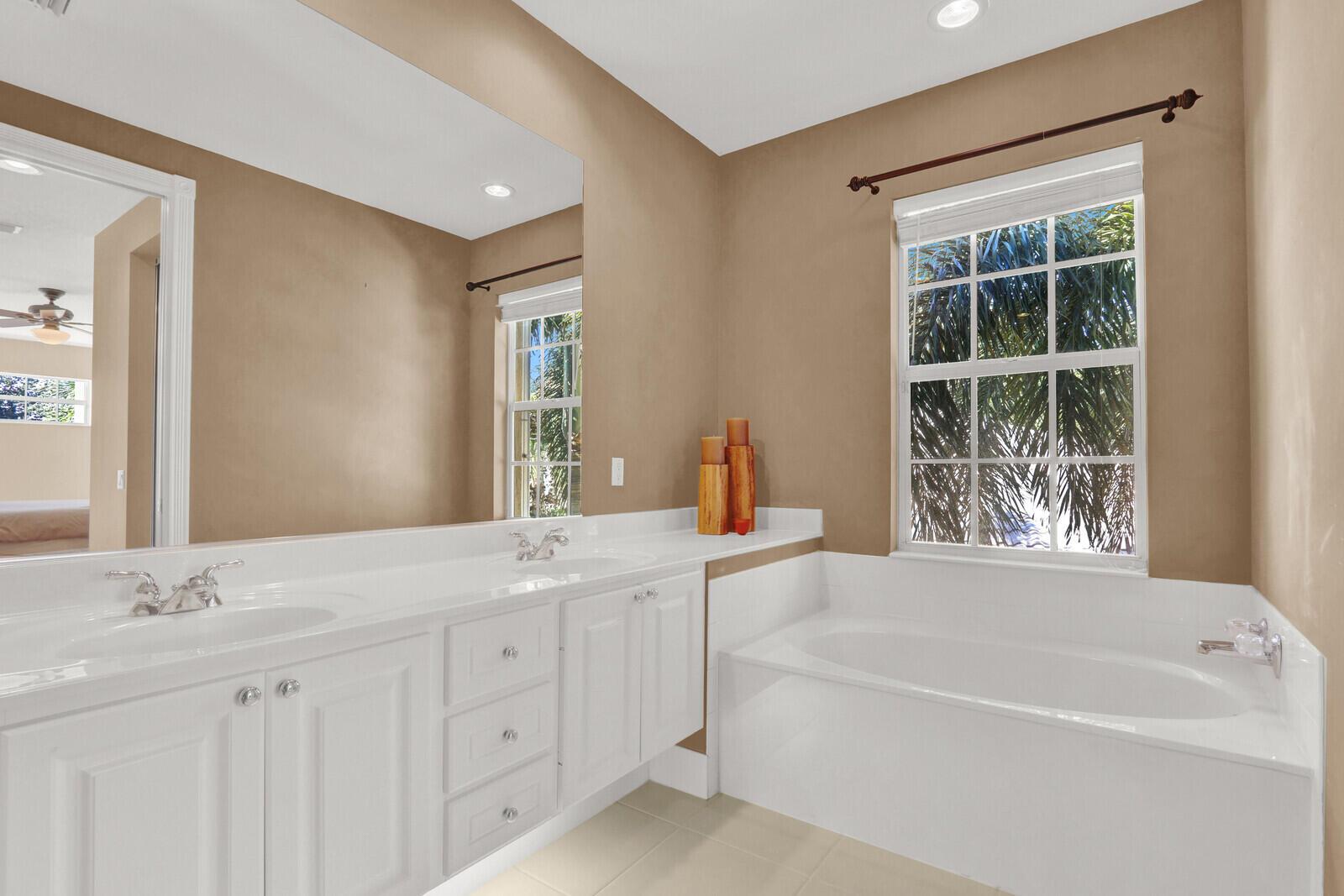 133 San Remo Dr Jupiter, FL 33458