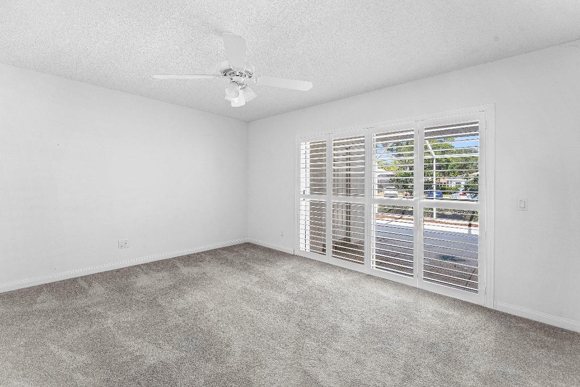 5101 Water Oak Ct Palm Beach Gardens, FL 33410