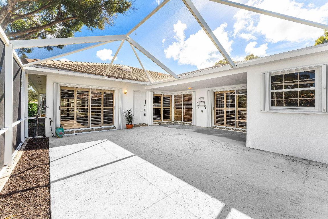 5101 Water Oak Ct Palm Beach Gardens, FL 33410