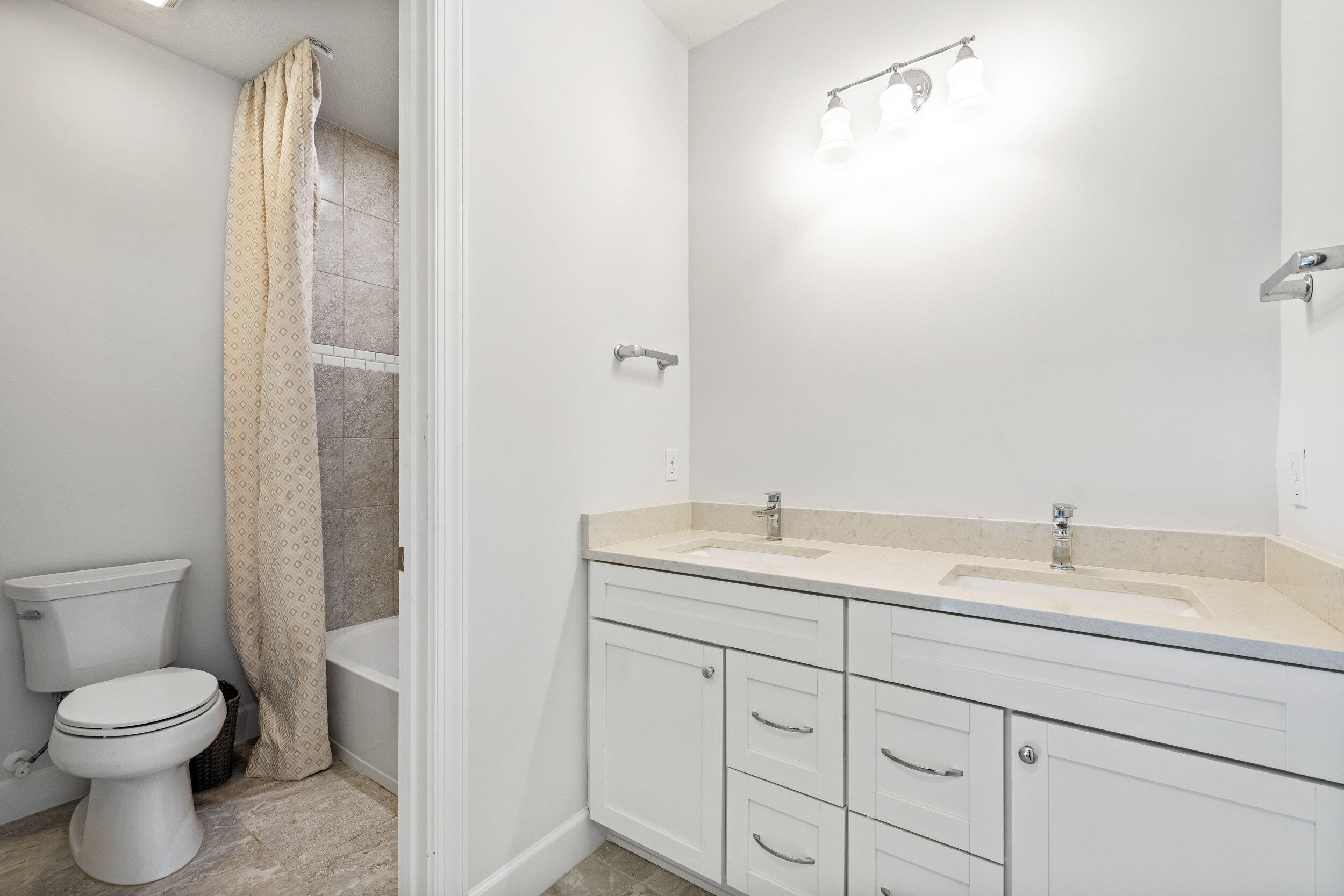 106 Crimson Isles Jupiter, FL 33478