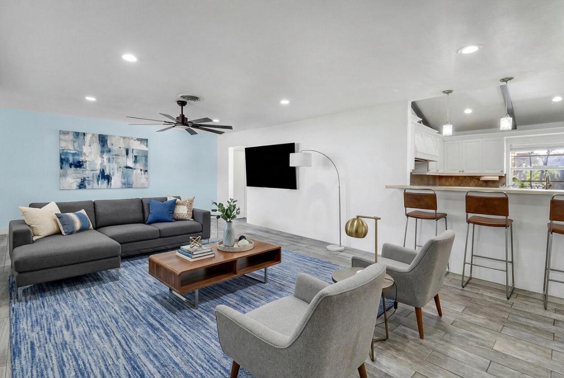 320 Fern Jupiter, FL 33458