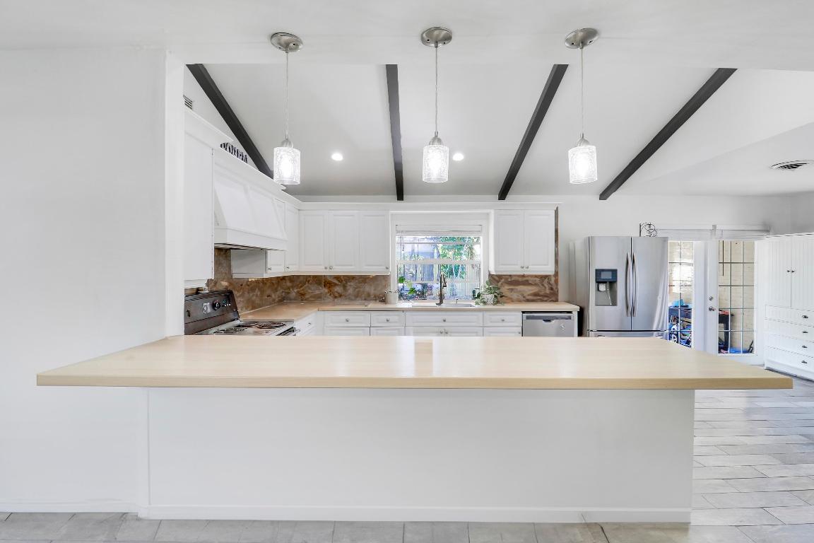 320 Fern Jupiter, FL 33458