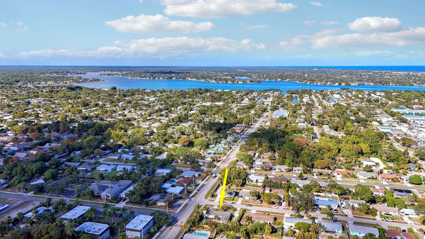 320 Fern Jupiter, FL 33458