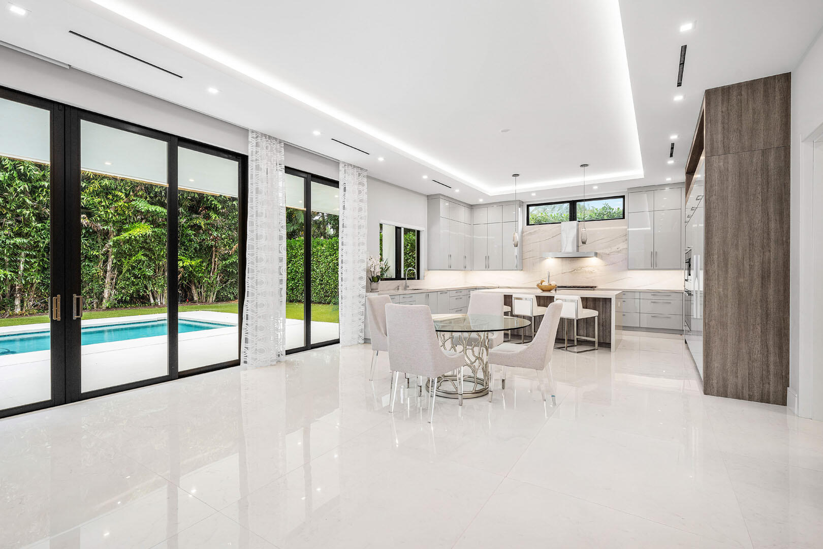 2391 Areca Palm Boca Raton, FL 33432