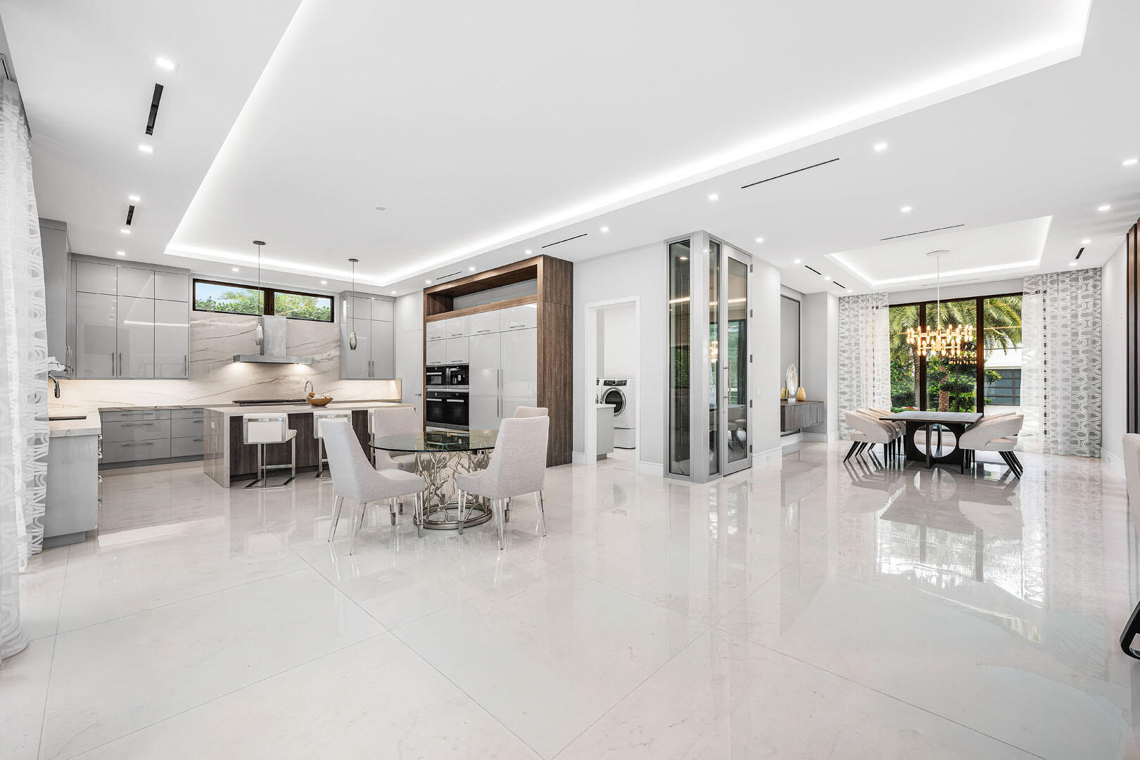 2391 Areca Palm Boca Raton, FL 33432