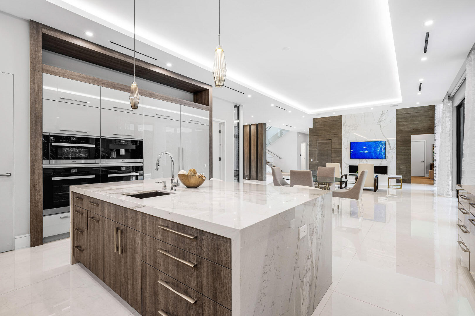 2391 Areca Palm Boca Raton, FL 33432