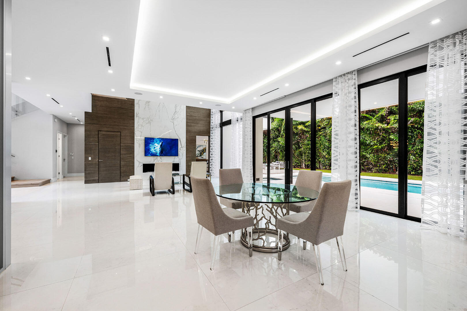 2391 Areca Palm Boca Raton, FL 33432