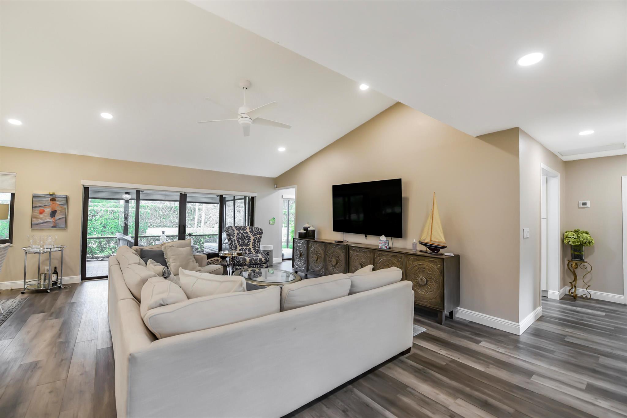 6413 Casabella Ln Boca Raton, FL 33433