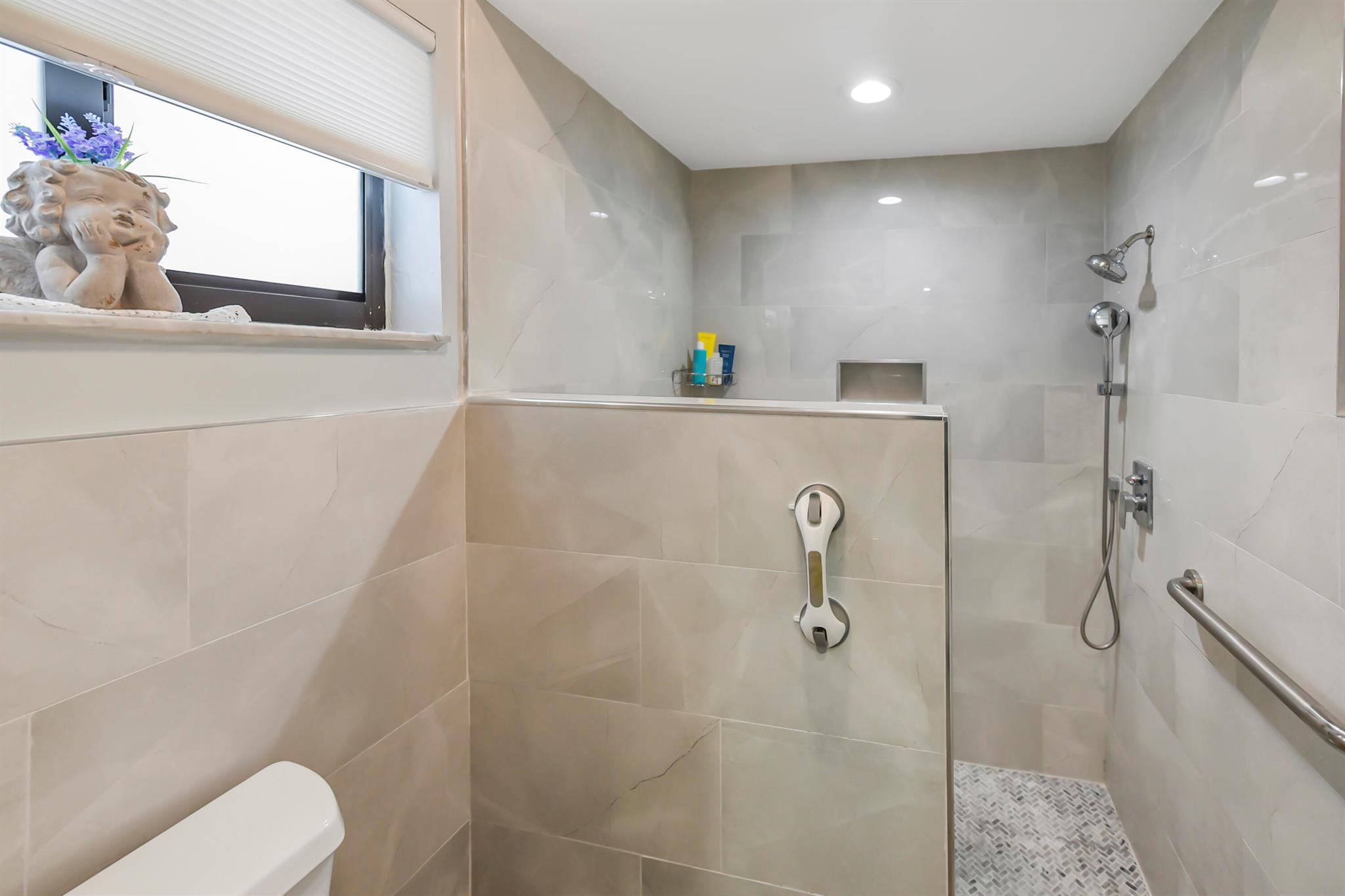 6413 Casabella Ln Boca Raton, FL 33433