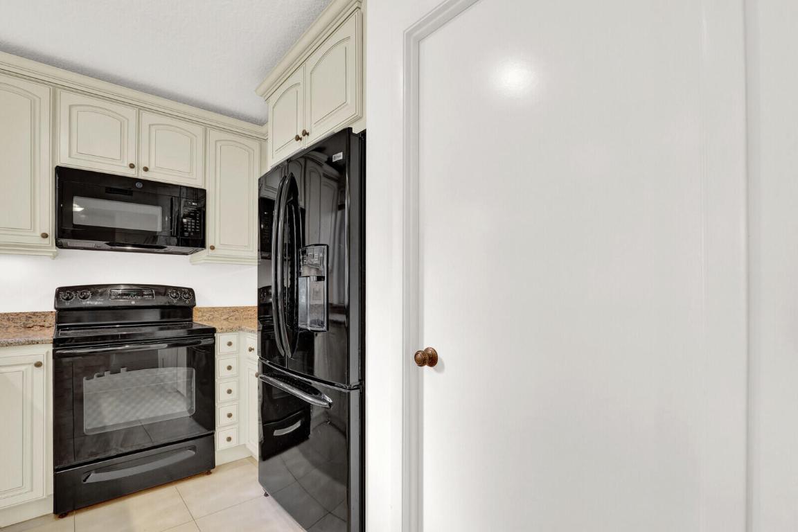 353 S Us Hwy 1 #D105 Jupiter, FL 33477