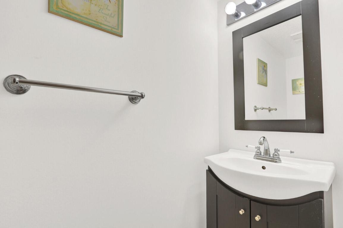 353 S Us Hwy 1 #D105 Jupiter, FL 33477