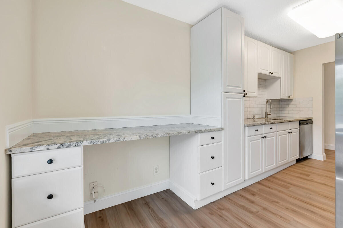 150 Pineview #L3 Jupiter, FL 33469