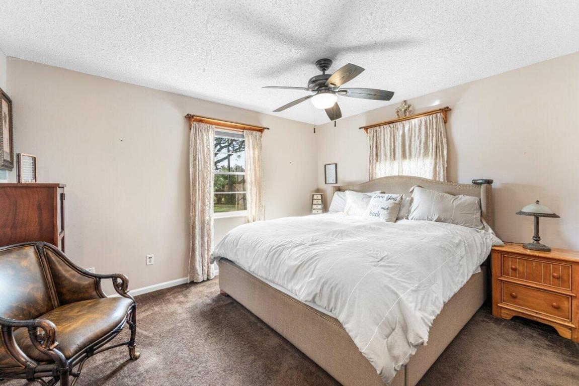 7332 Oakmont Lake Worth, FL 33467