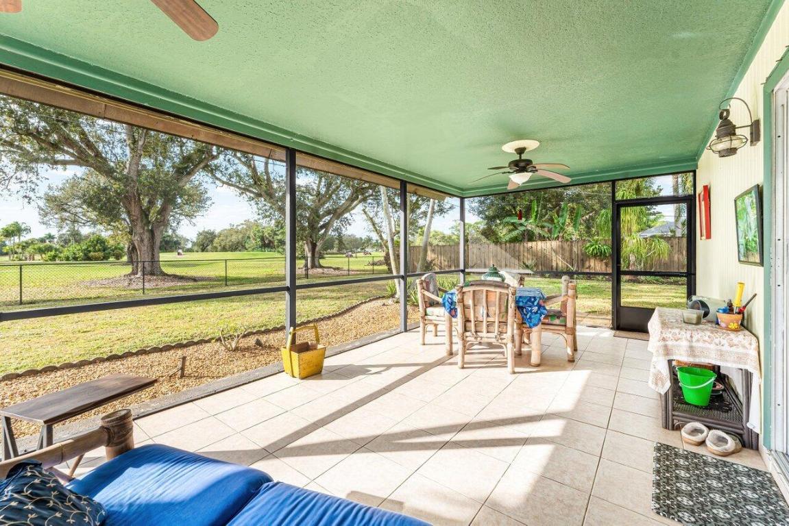 7332 Oakmont Lake Worth, FL 33467