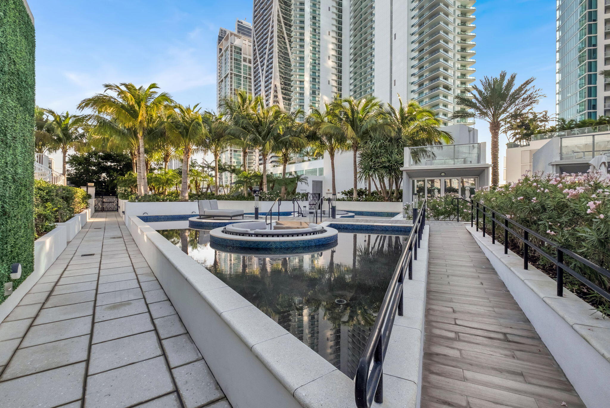 image Paramount Miami Worldcenter63