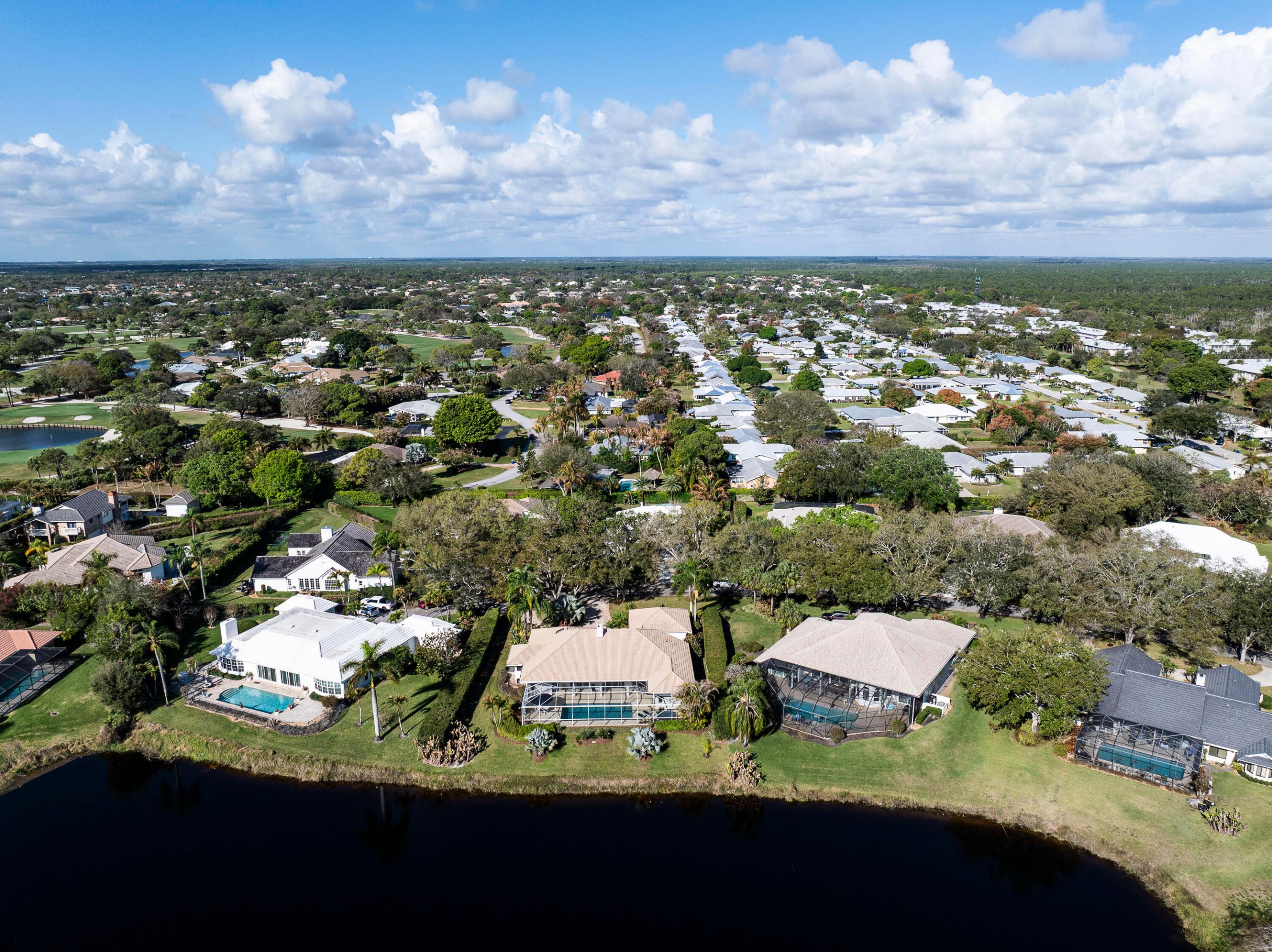 18321 SE Cassia Jupiter, FL 33469