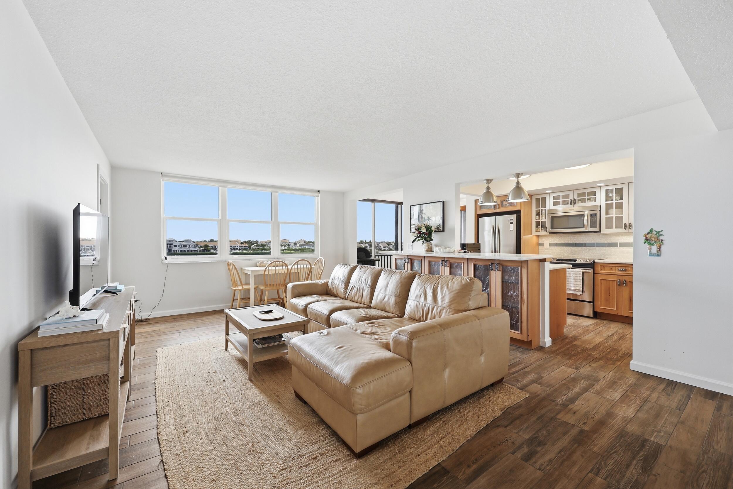 1648 Jupiter Cv #411 Jupiter, FL 33469