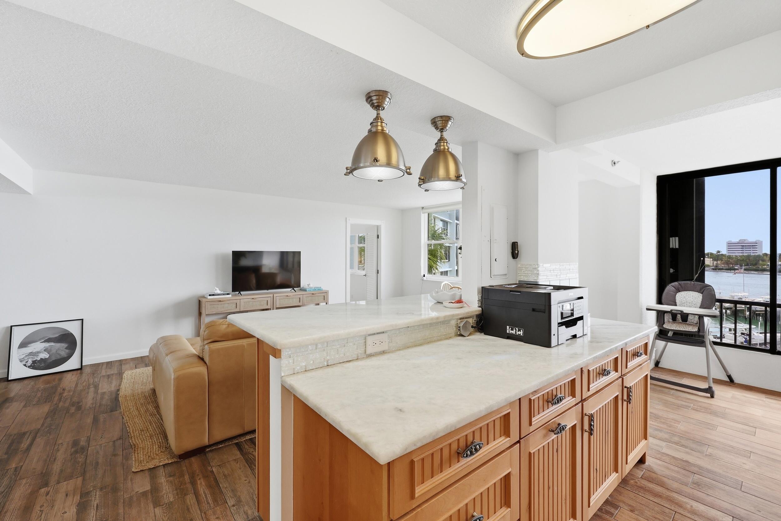 1648 Jupiter Cv #411 Jupiter, FL 33469