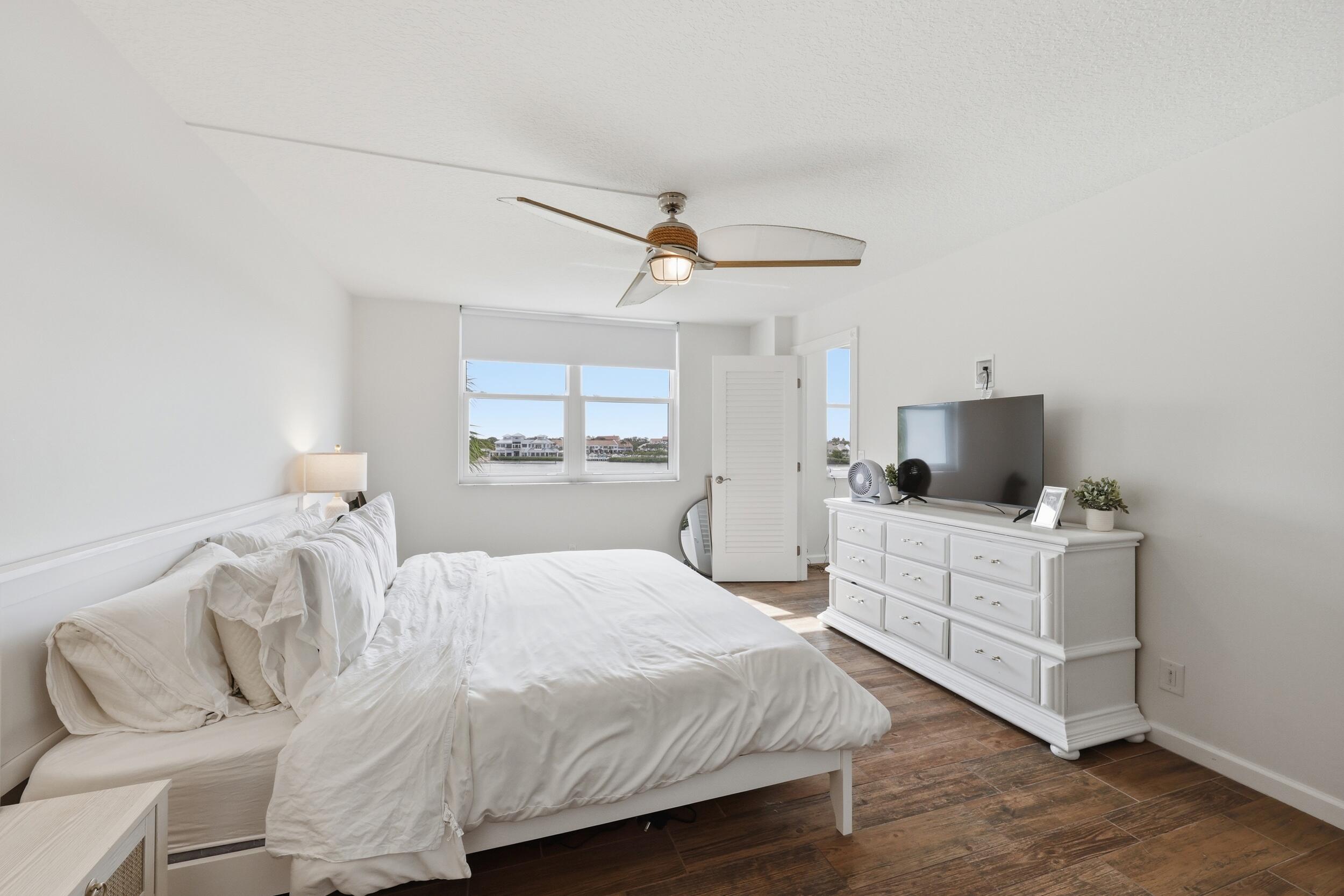 1648 Jupiter Cv #411 Jupiter, FL 33469