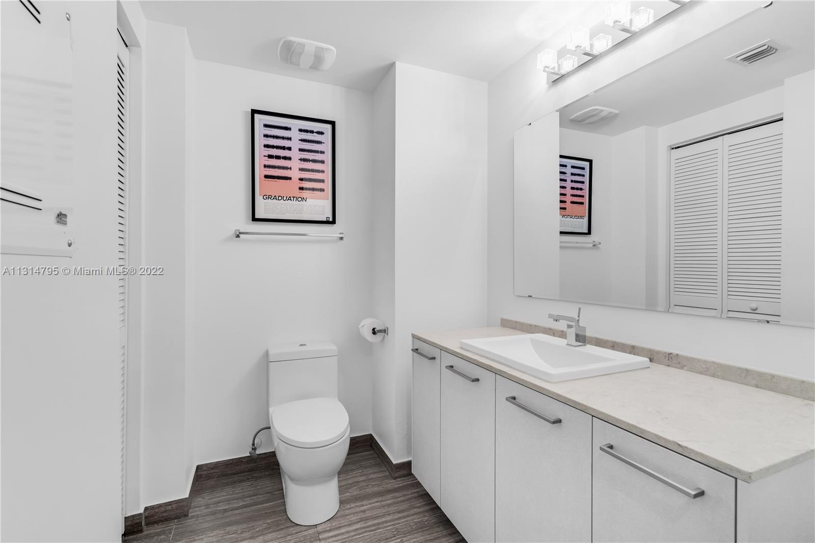 image 1010 Brickell12