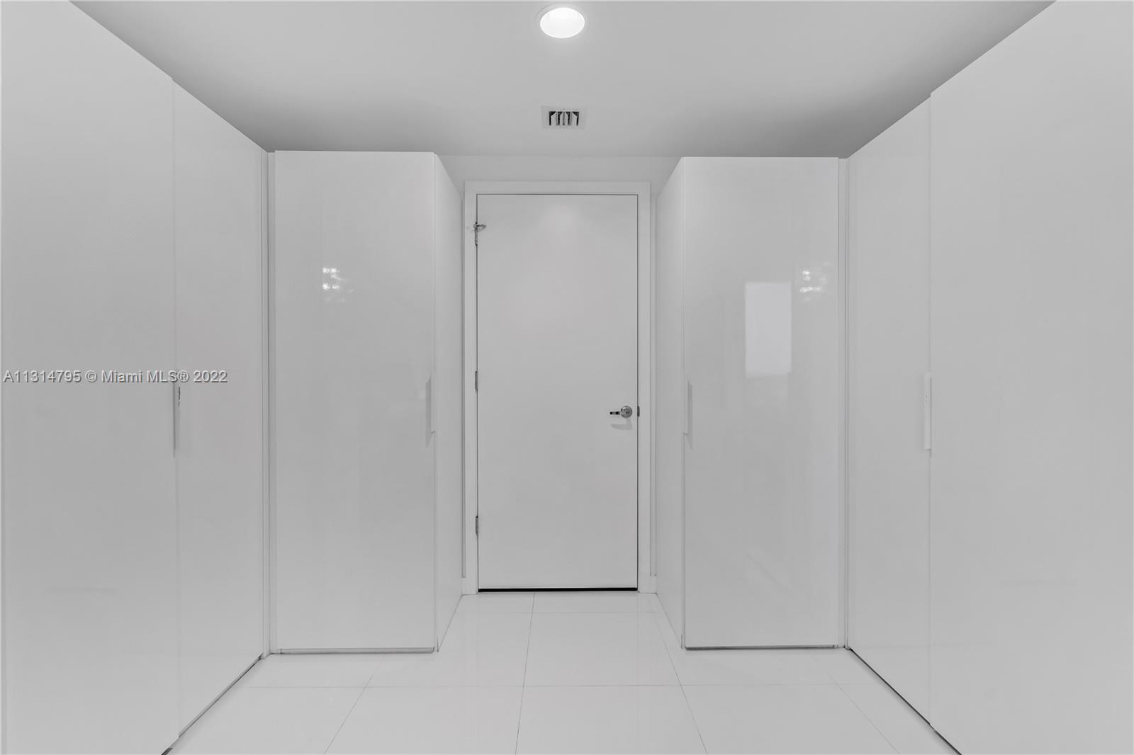image 1010 Brickell19