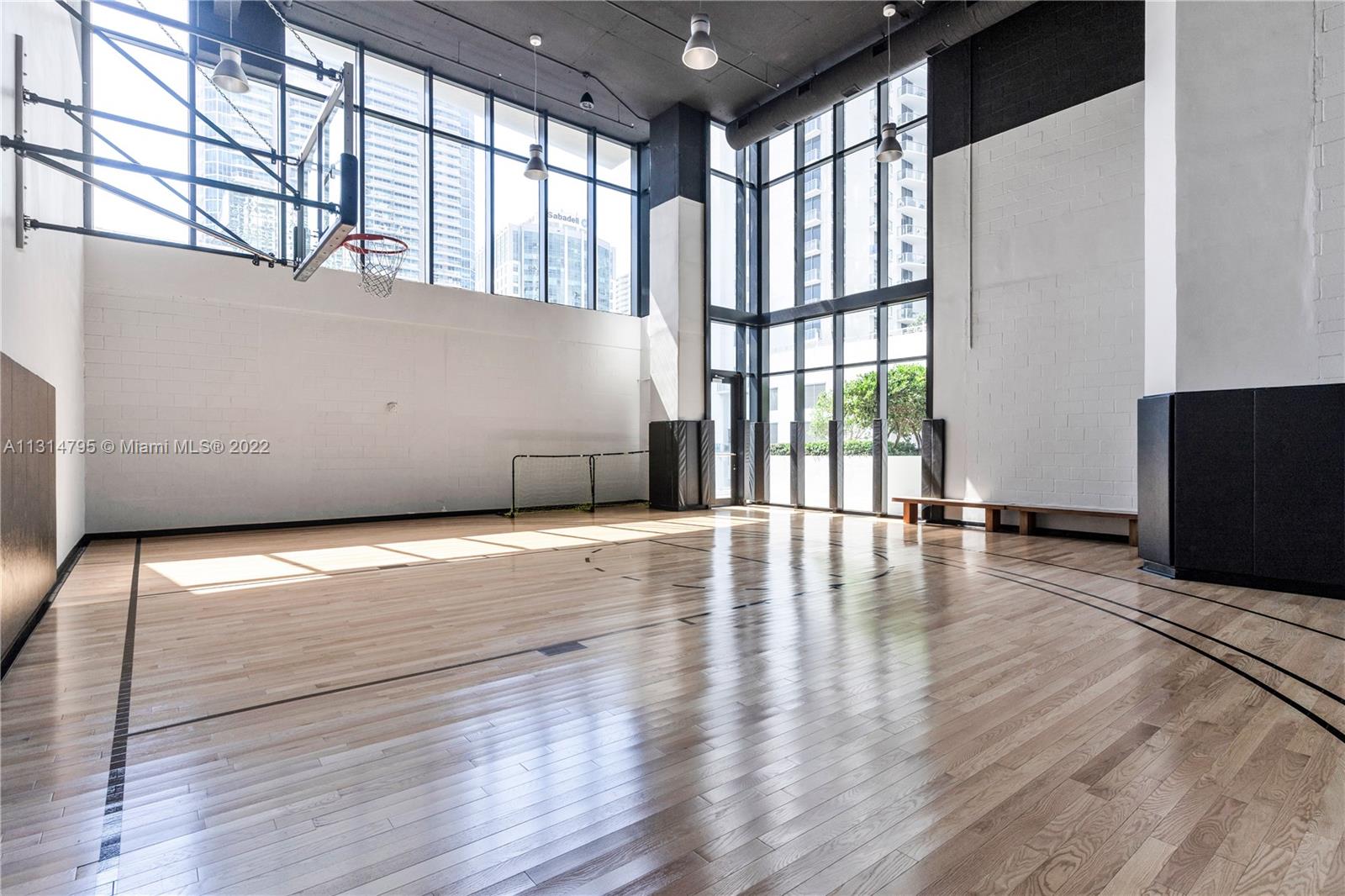 image 1010 Brickell23