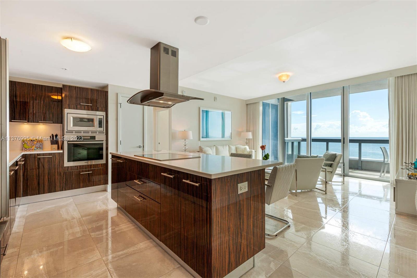 6899 Collins Ave #701
