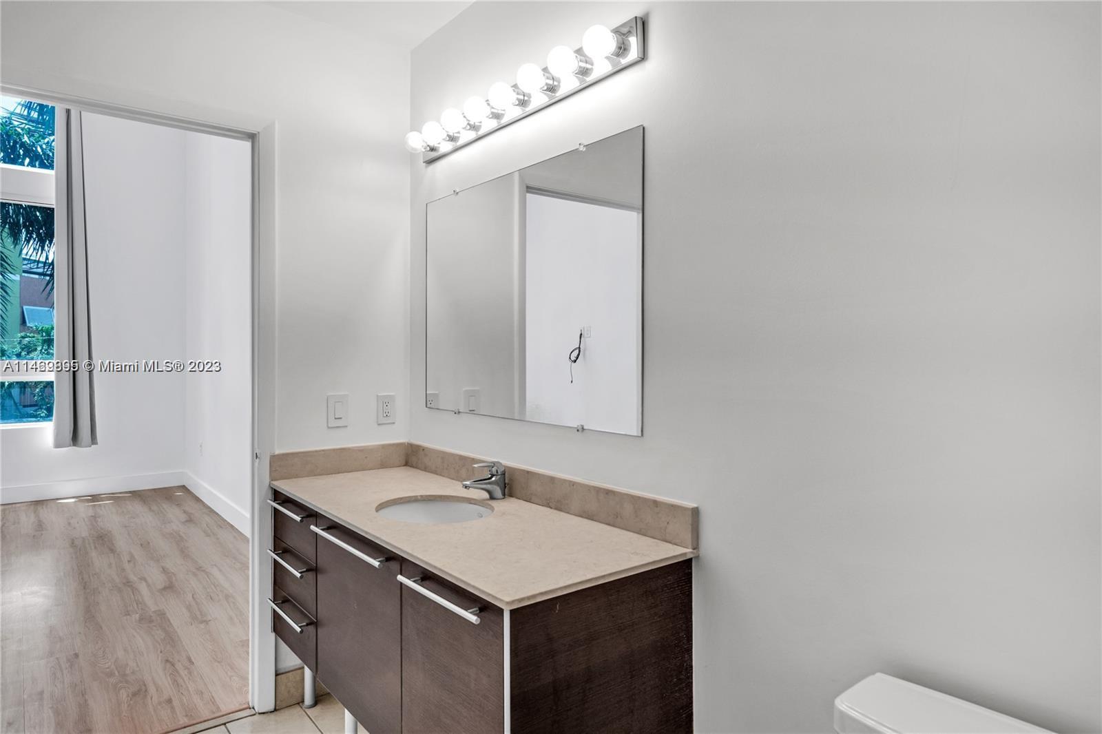 image Quantum on the Bay12