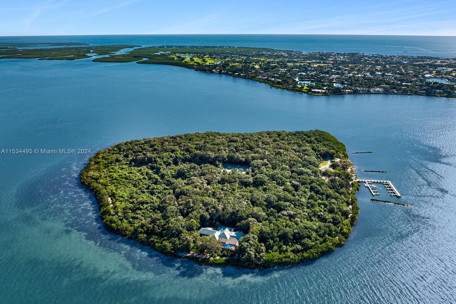 10 Cannon Pt Key Largo, FL 33037 10 Cannon Pt Key Largo, FL 33037