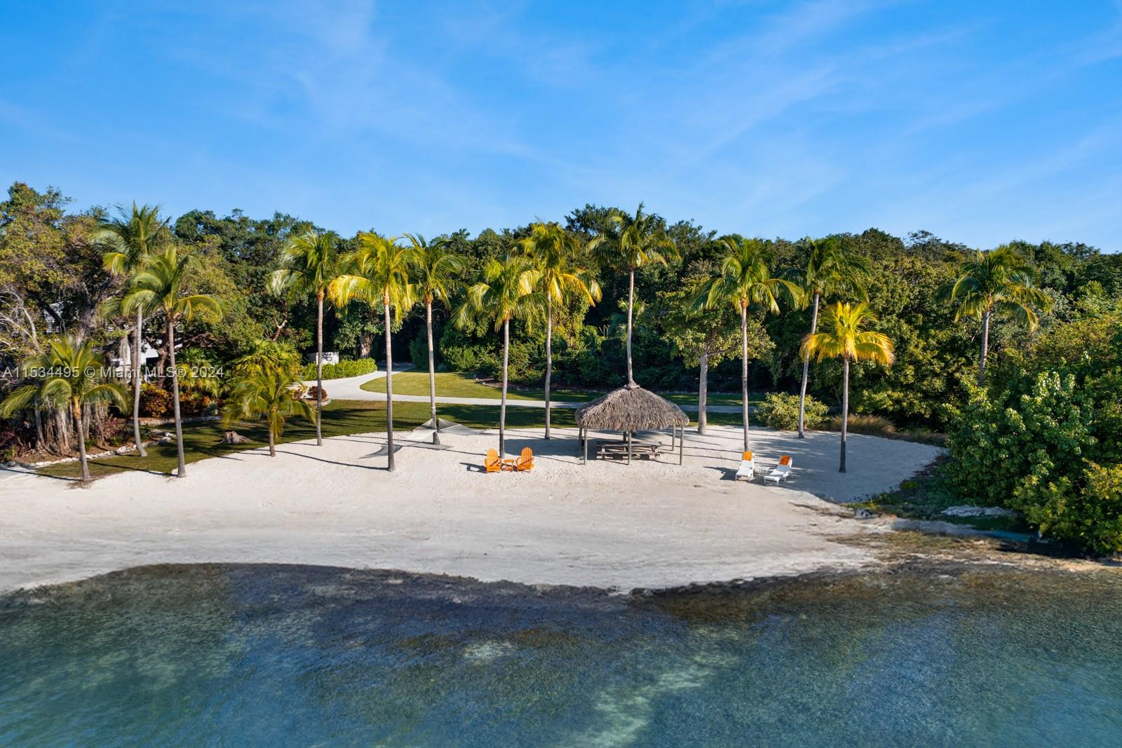 10 Cannon Pt Key Largo, FL 33037 10 Cannon Pt Key Largo, FL 33037