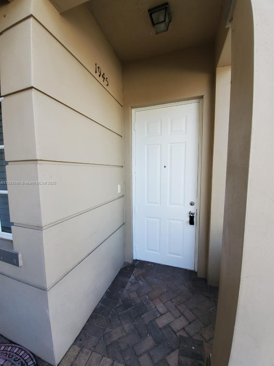 1945 Marsh Hbr Dr #1945 Riviera Beach, FL 33404