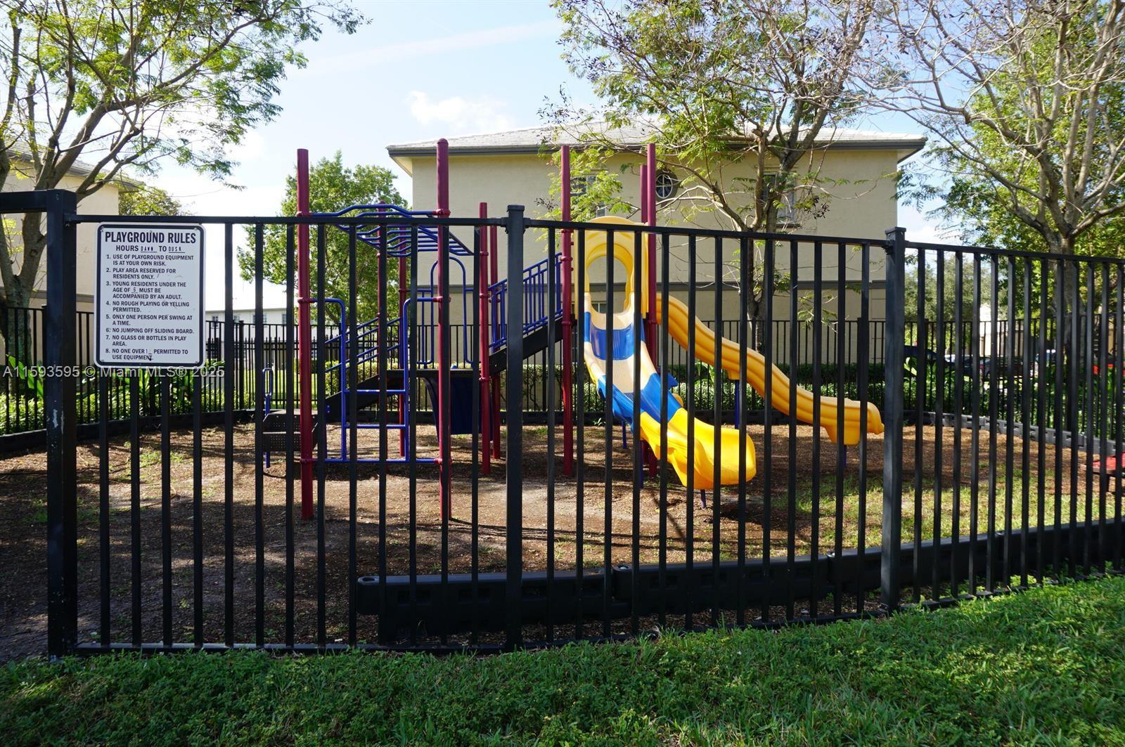 1945 Marsh Hbr Dr #1945 Riviera Beach, FL 33404