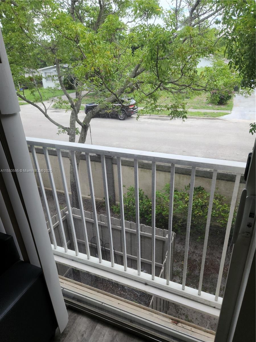 1945 Marsh Hbr Dr #1945 Riviera Beach, FL 33404