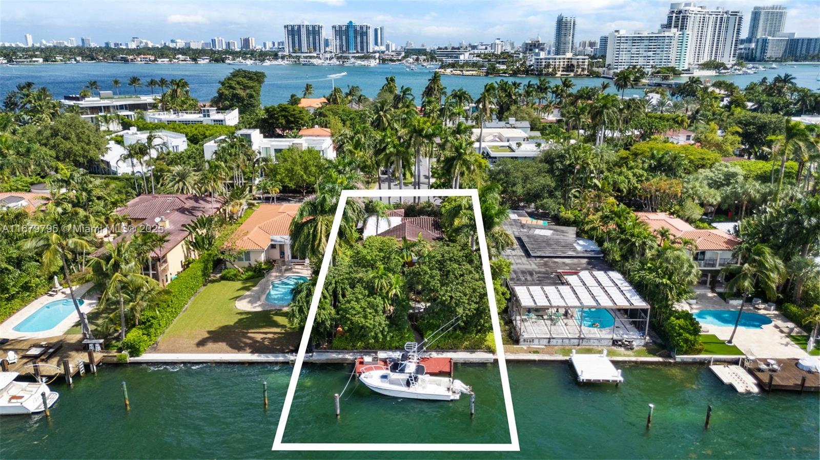 330 W Rivo Alto Dr Miami Beach, FL 33139