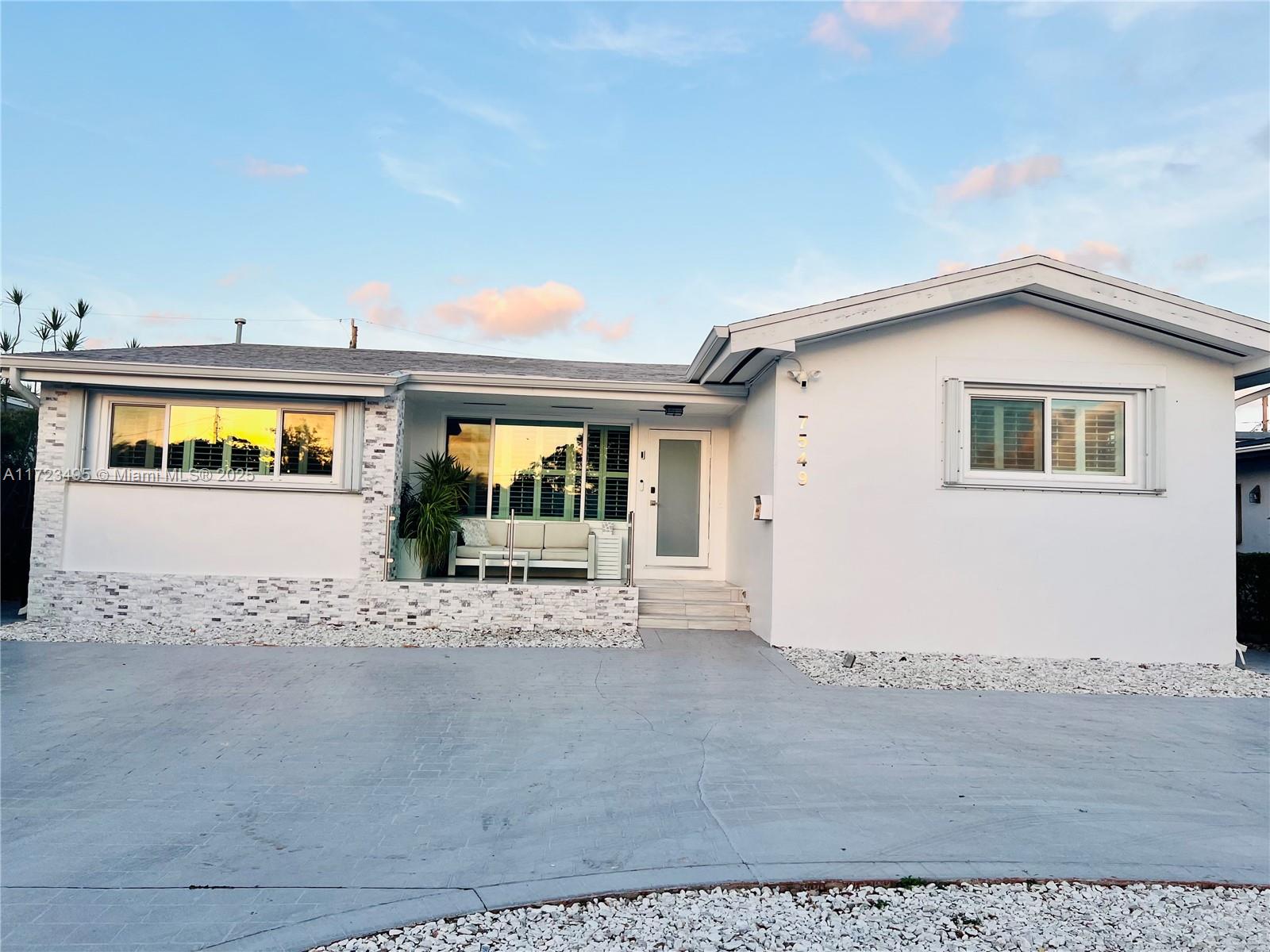 7549 Adventure Ave North Bay Village, FL 33141