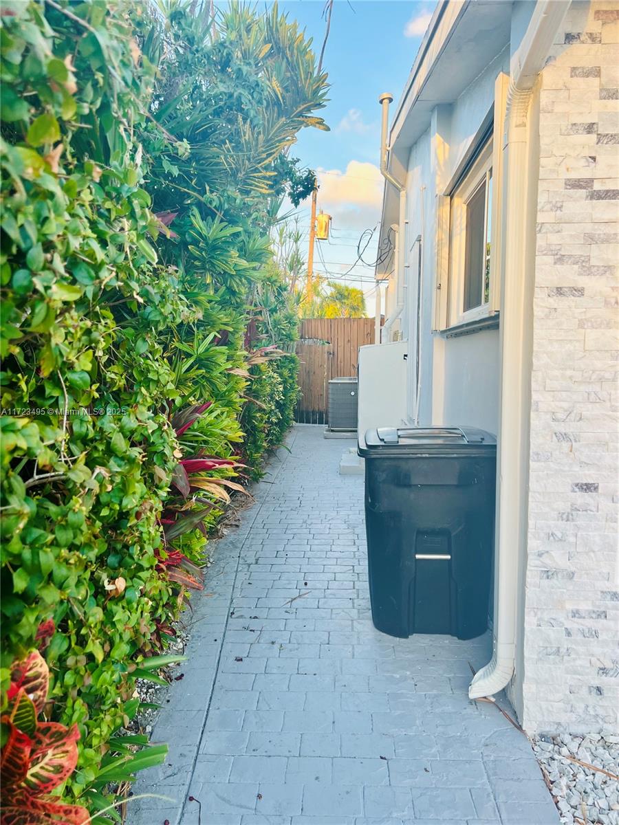 7549 Adventure Ave North Bay Village, FL 33141