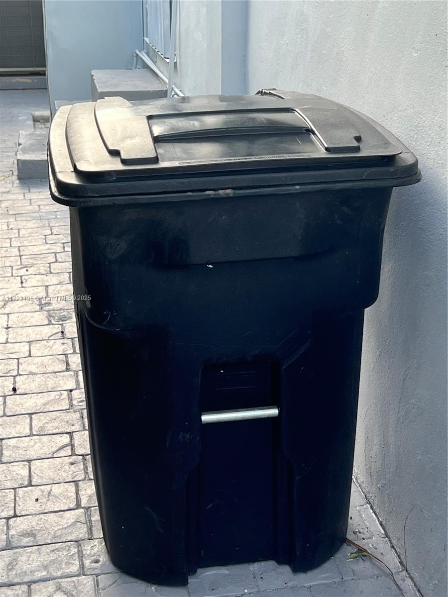 7549 Adventure Ave North Bay Village, FL 33141